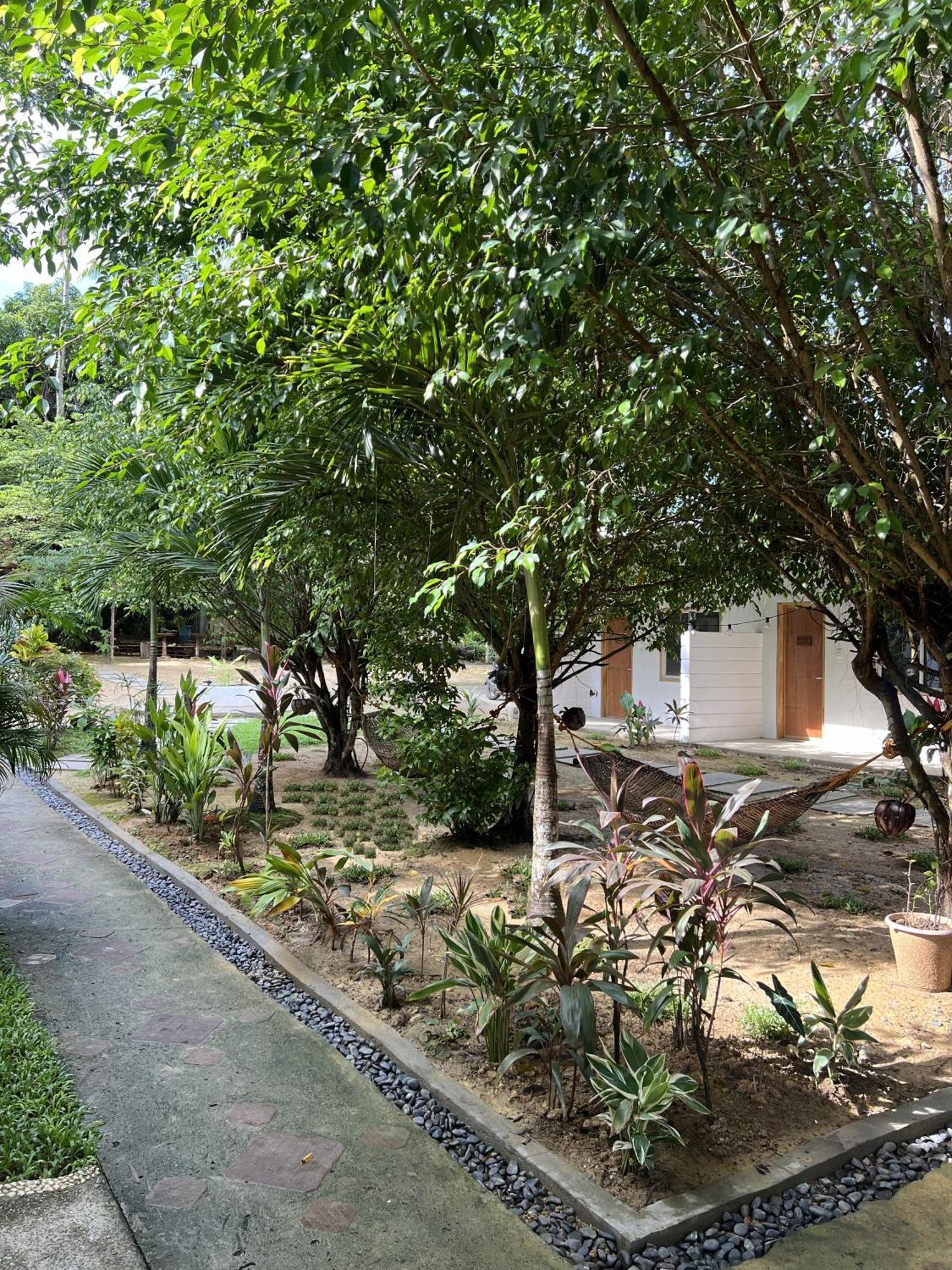 Hotel Masayana El Nido Esterno foto